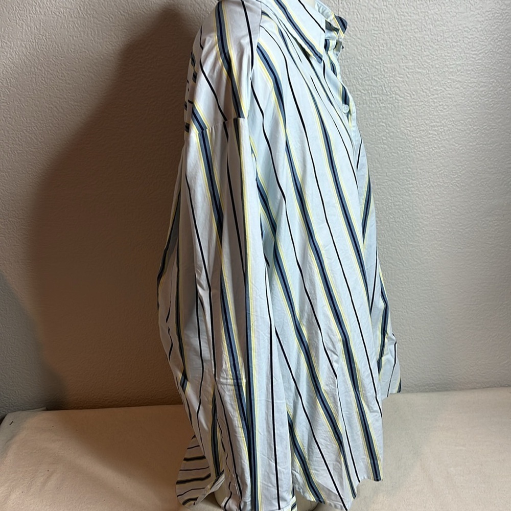 🛍️ 4 for $25 Lane Bryant Women’s Button-Up Shirt - Size 18/20 - Picture 3 of 6